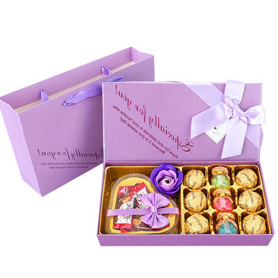 Schokoladen-Trüffel-Wellenfest-Geschenkboxen für den Valentinstag