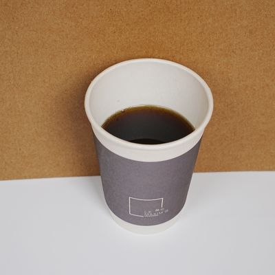 Un bon prix. Gobelet à boisson chaude avec couvercle, 6 oz, 8 oz, 10 oz, 12 oz, 16 oz, impression offset, matériaux écologiques, personnalisé en ligne