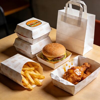 Ein guter Preis. Großhandels- und kundenspezifischer Druck von Lebensmittelpapierkartons für Hamburger, Pommes Frites und gebratenes Huhn Online